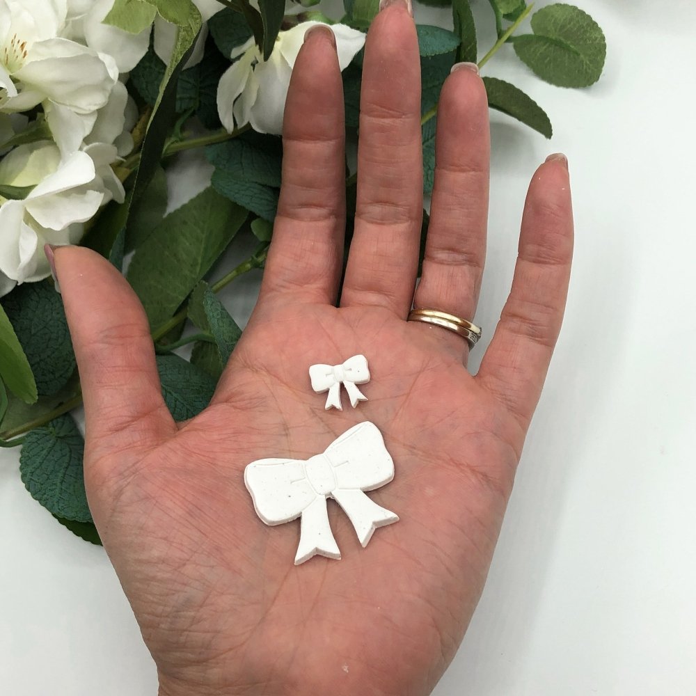 Bow Ribbon Embossed Clay Cutter -