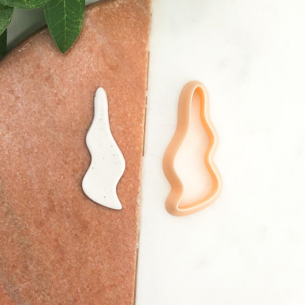 Organic Wavy Drop Clay Cutter | Mirror Set or Single -