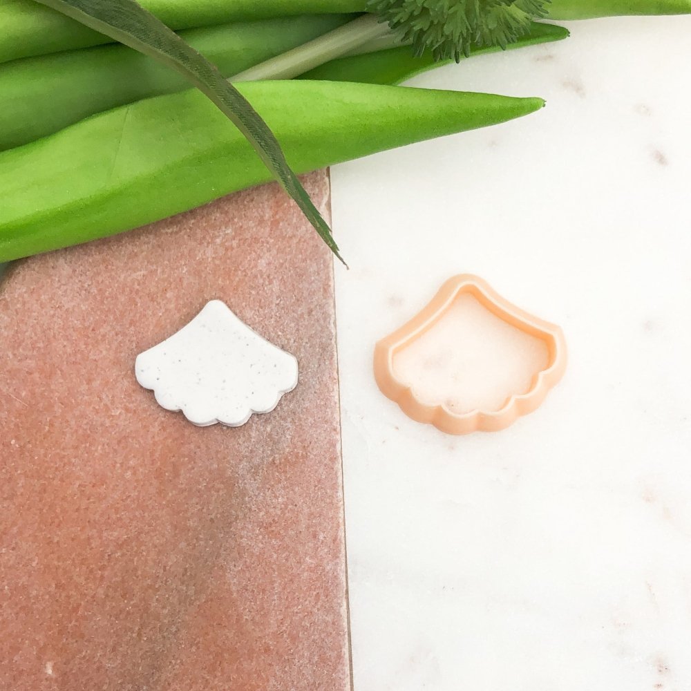 Petal Fan Scalloped Plump Clay Cutter -