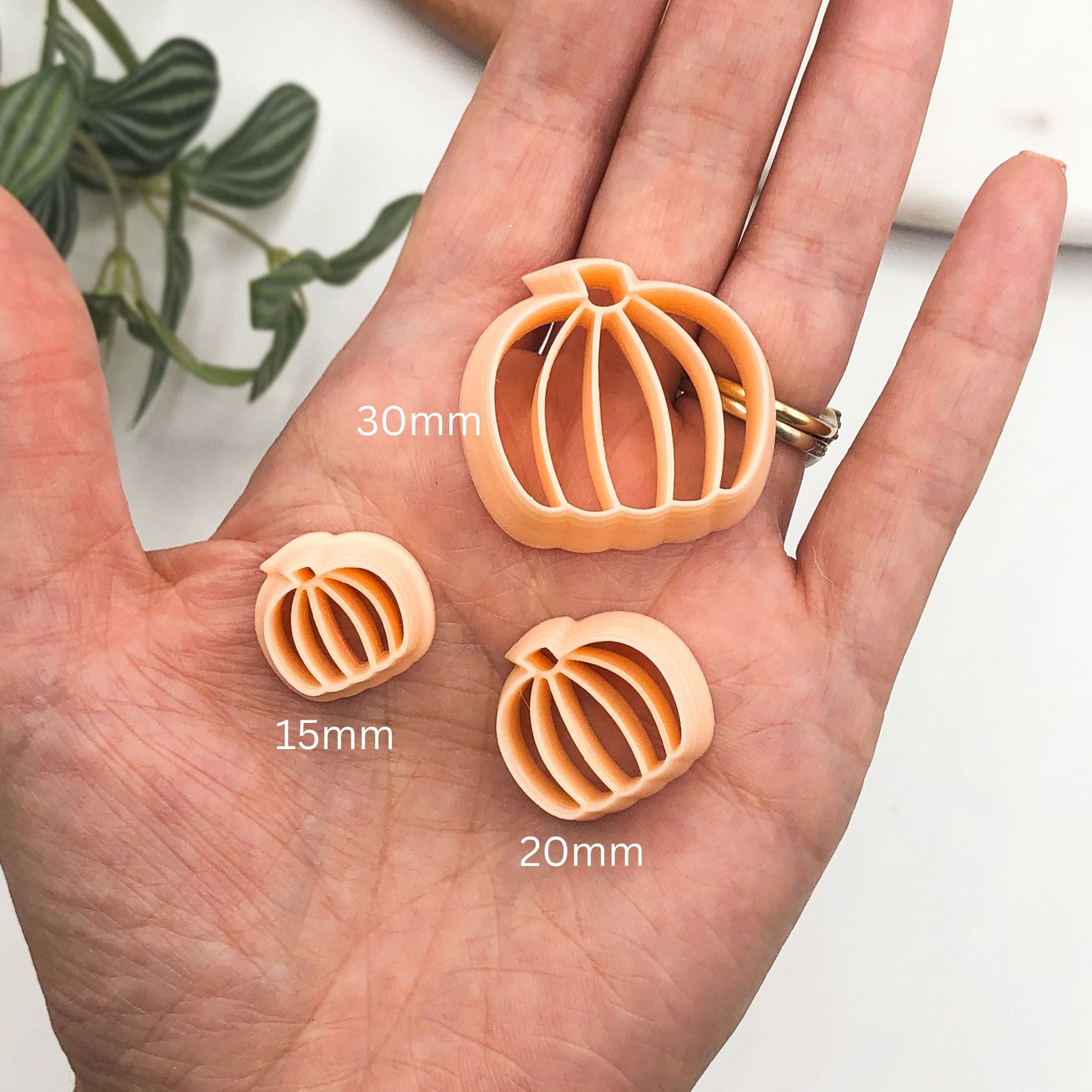 Pumpkin clay cutter for Hallween and autumn crafts. Sizes availble for polymer clay jewellery makers.