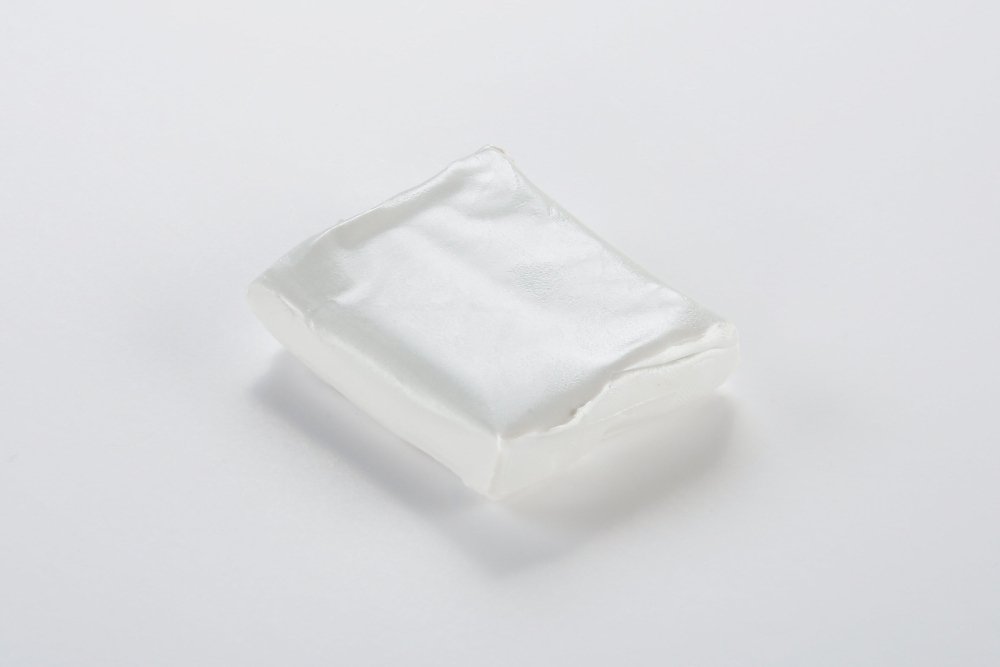 Cernit Polymer Clay 56g | Metallic - 085 Pearl White. -