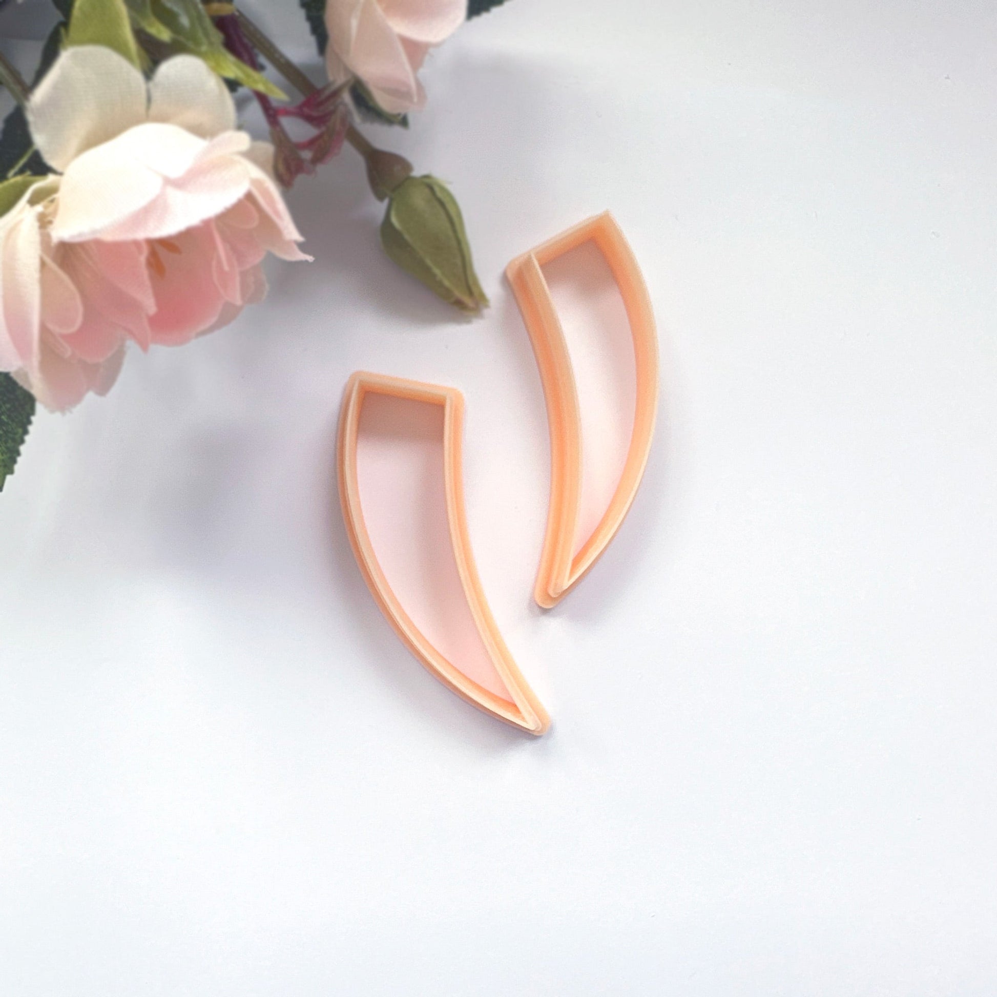Clayboutique dagger shaped horn clay cutter for UK US jewellery makers