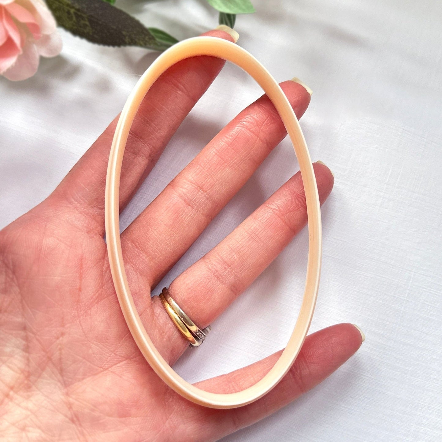 Oval large clay cutter for trinket dishes, coasters, clocks and wall plaques.