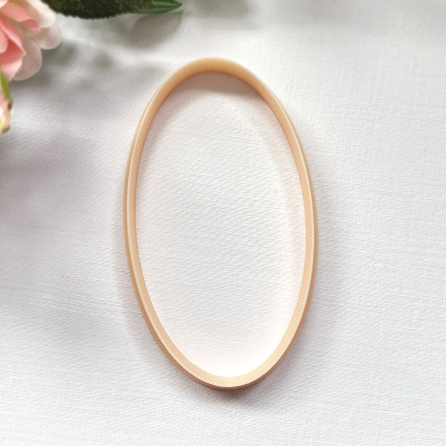 Oval large clay cutter for trinket dishes, coasters, clocks and wall plaques.