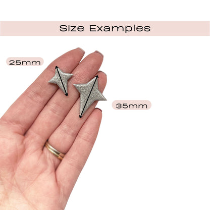 Size guide diagram showing two star-shaped clay cutters with 25 and 35mm height measurement indicated by arrows and text labels.