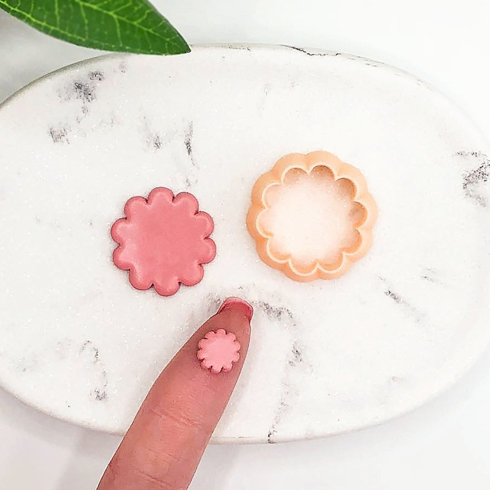 Flower 10 Petal Clay Cutter | Scalloped Circle -