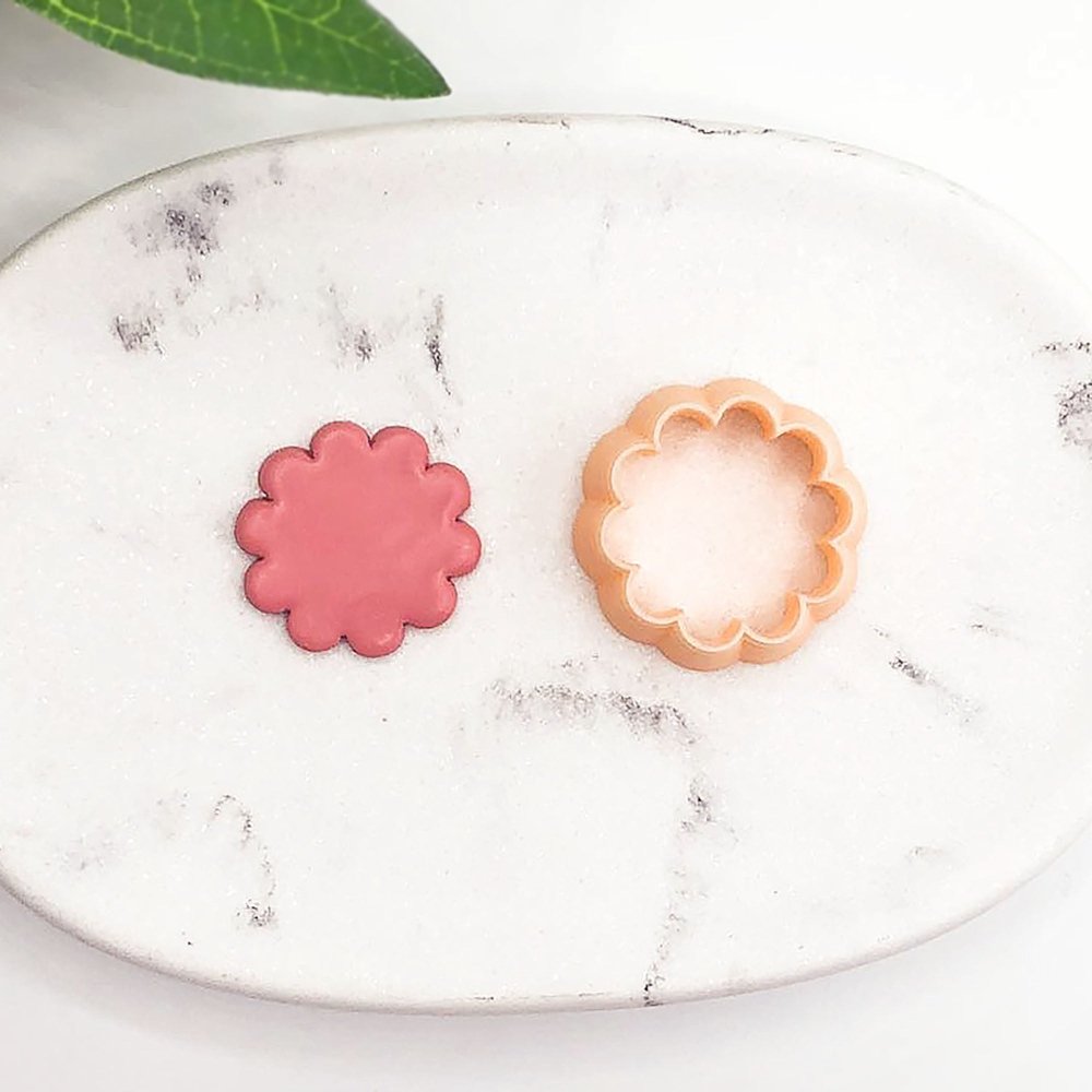Flower 10 Petal Clay Cutter | Scalloped Circle -