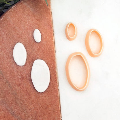 Organic Oval Clay Cutter | Pebble -