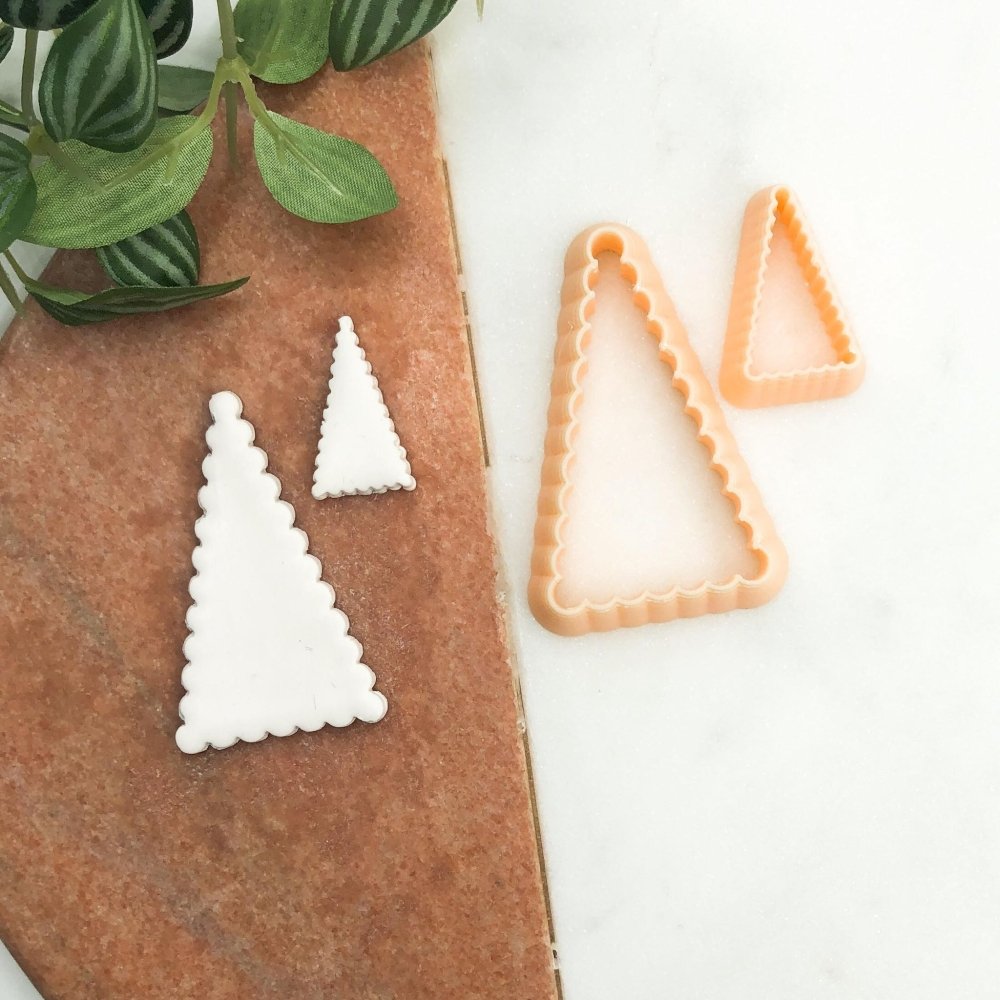 Scalloped Triangle Clay Cutter -