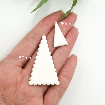 Scalloped Triangle Clay Cutter -